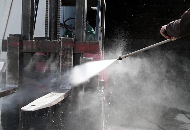 Best Roof Cleaning and Mildew Removal in Logan, WV